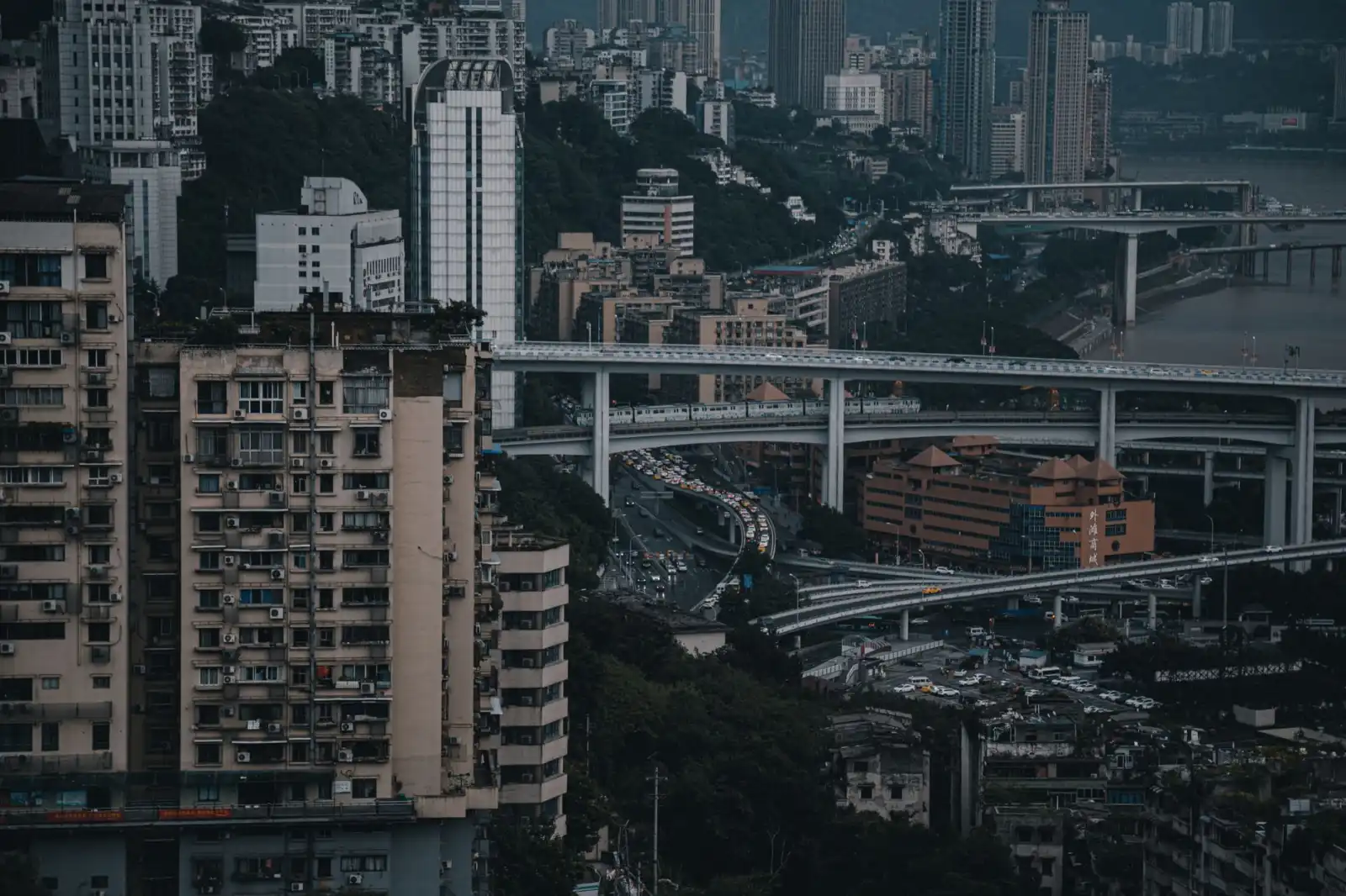 华中地区工业控制场景下温度传感器常见干扰问题与解决对策