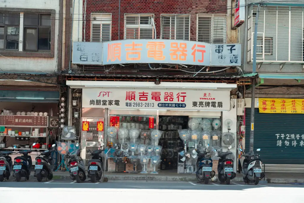 湖北亮启幸科技工业传感器选型指南：压力与温度测量精度对比