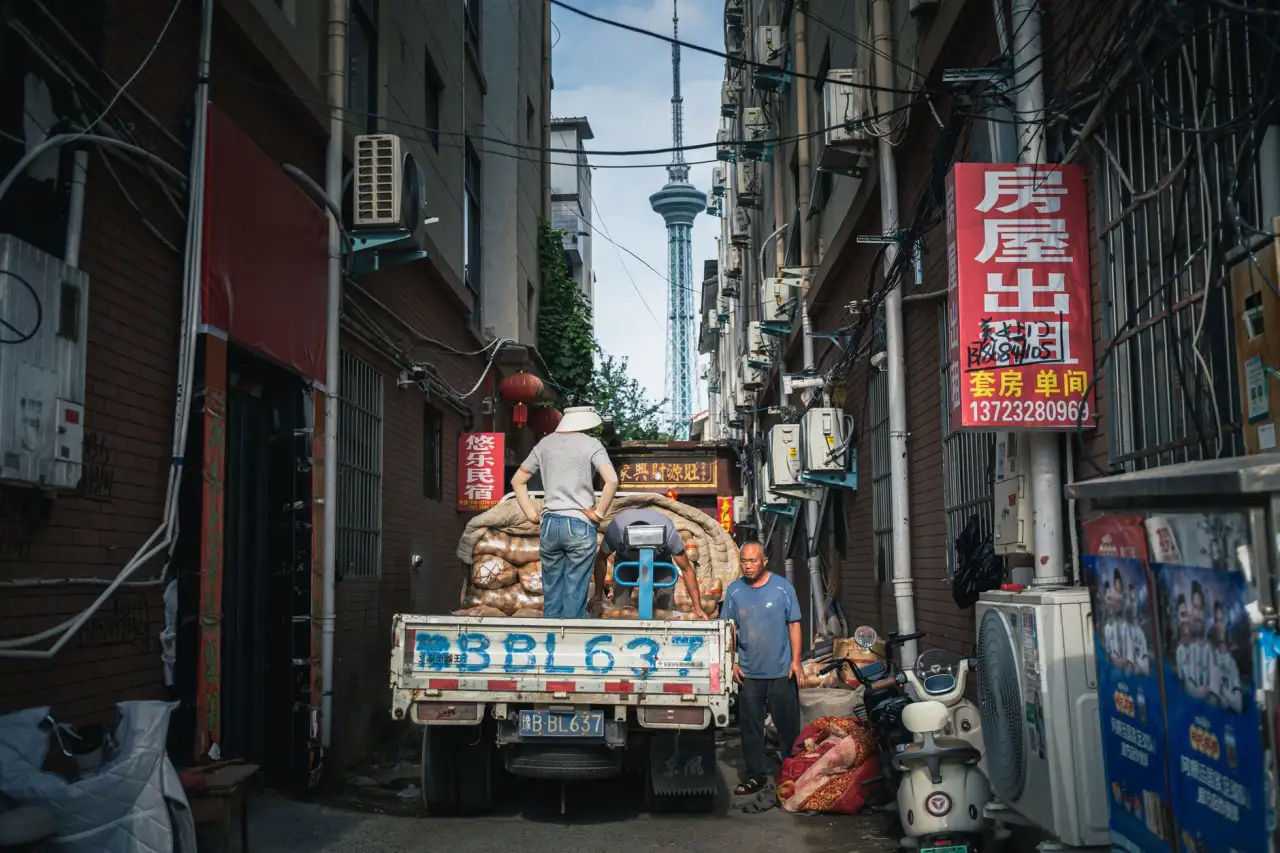 湖北亮启幸科技工业传感器选型指南：压力与温度检测精度要点